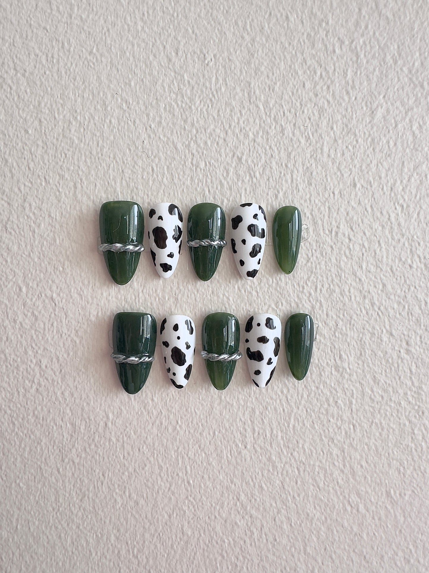 Emerald Twist & Moo