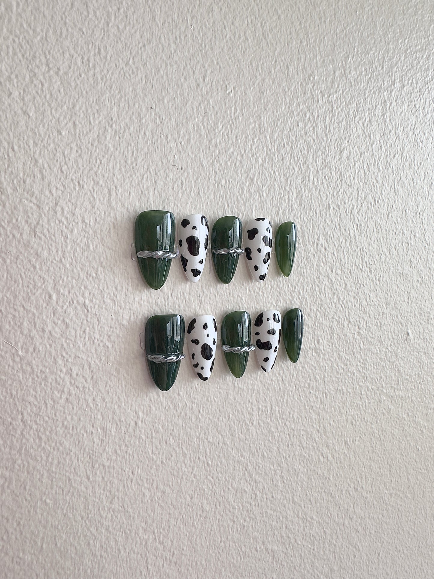 Emerald Twist & Moo