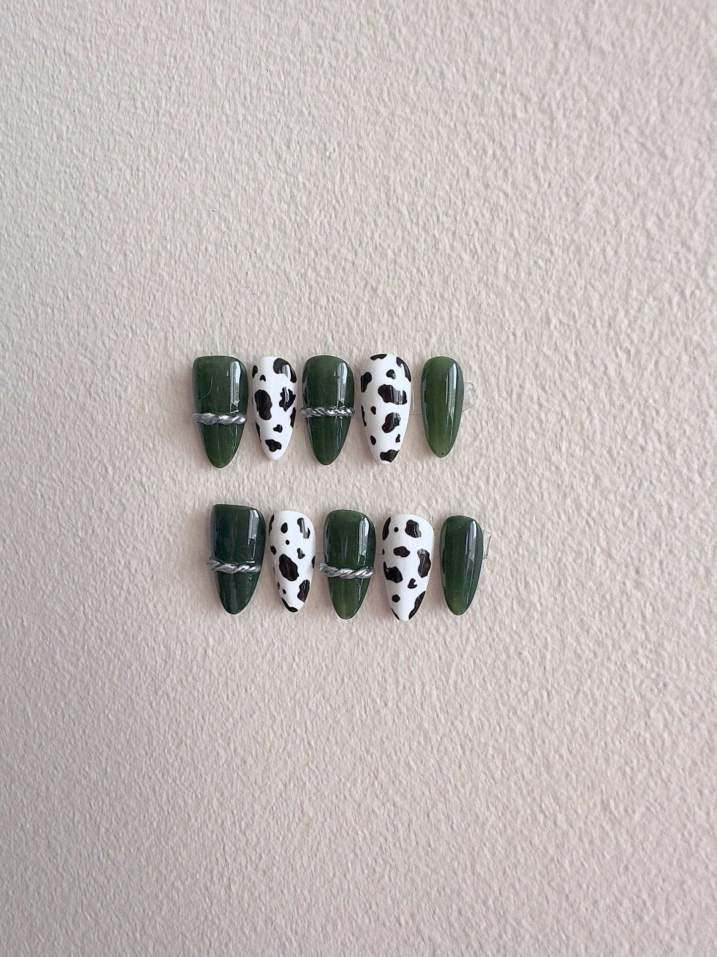 Emerald Twist & Moo