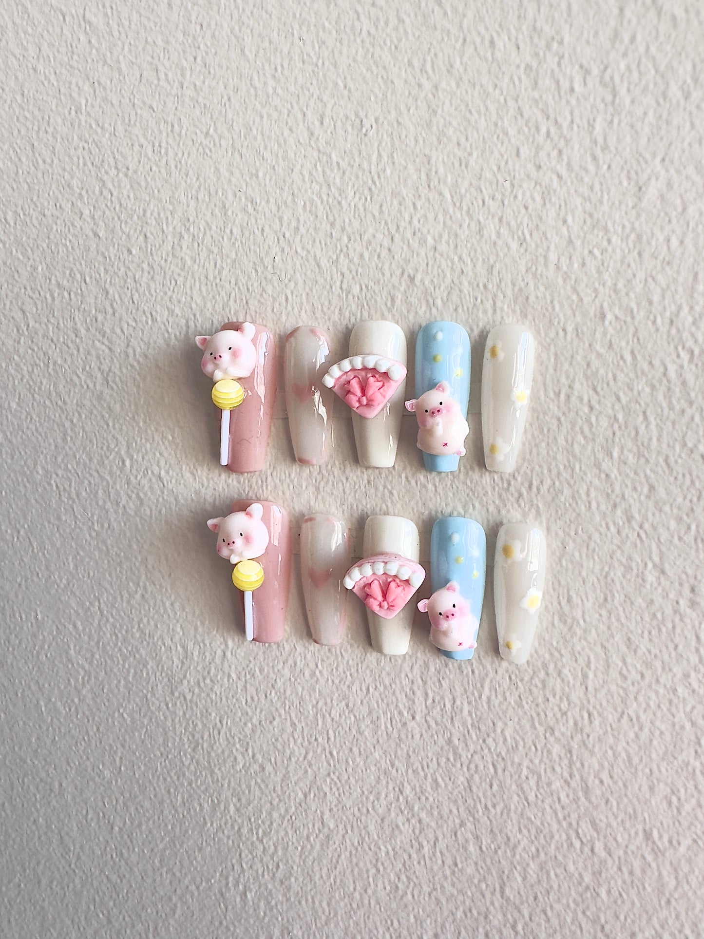 Piggy's Afternoon Tea