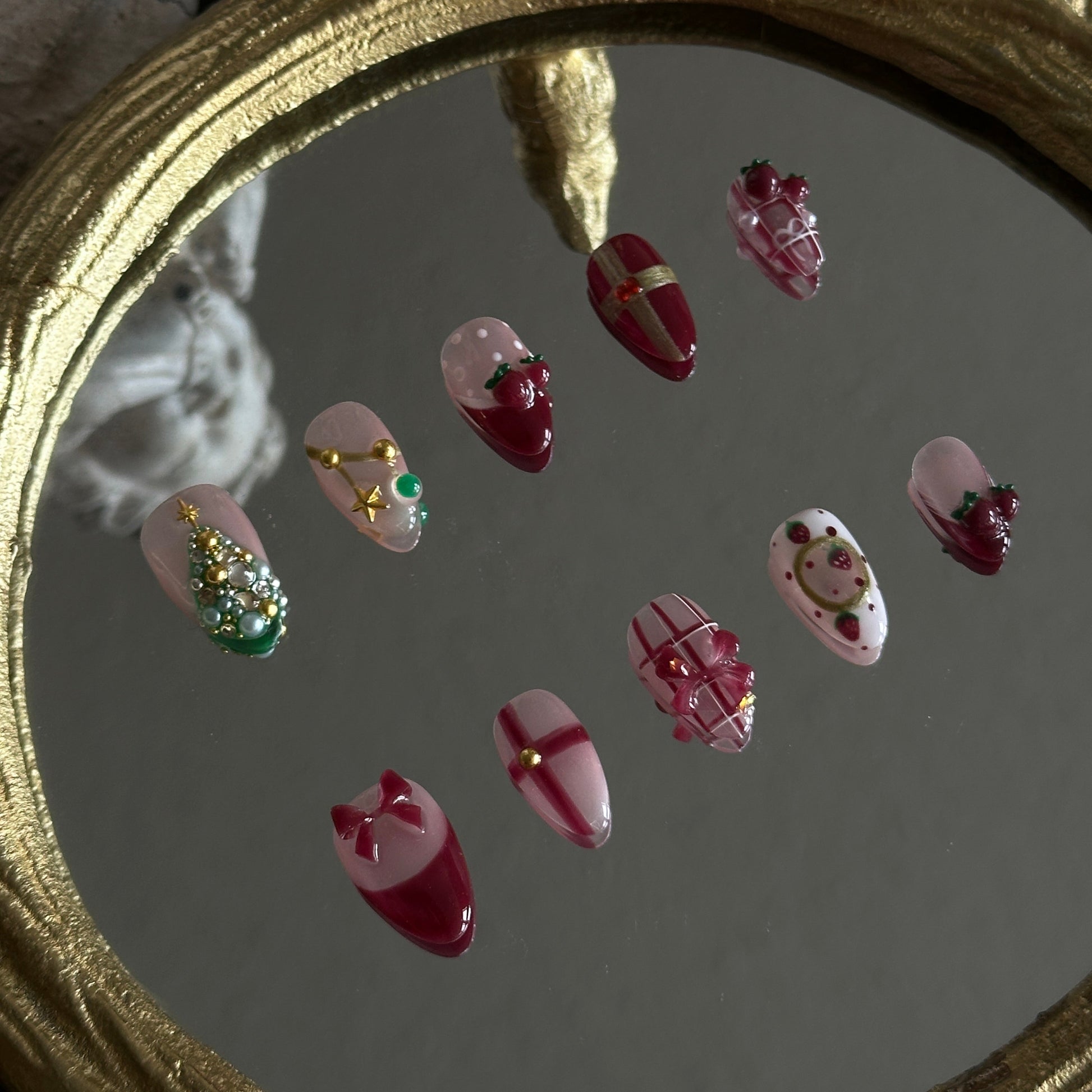 3D strawberry bow rhinestone Christmas tree press-on nails detail