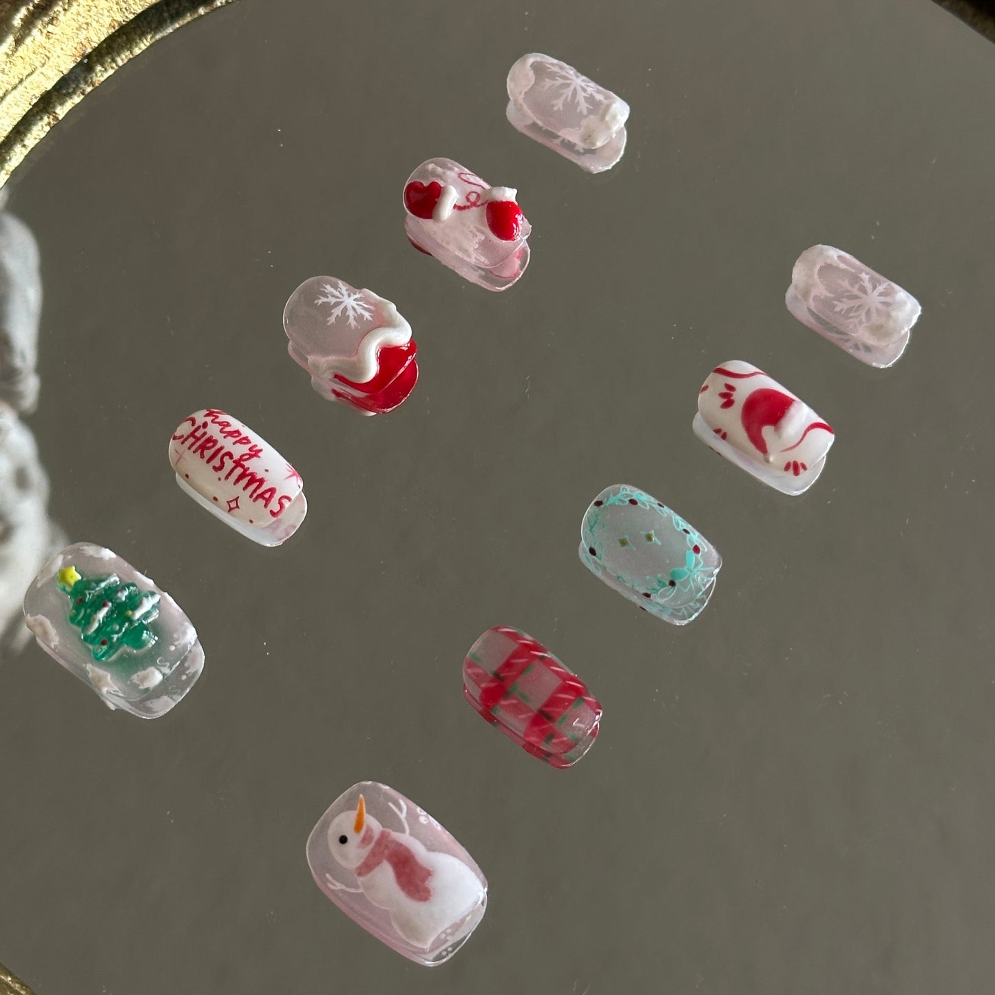 3D snow tree pinched ruffle French press-on nails detail